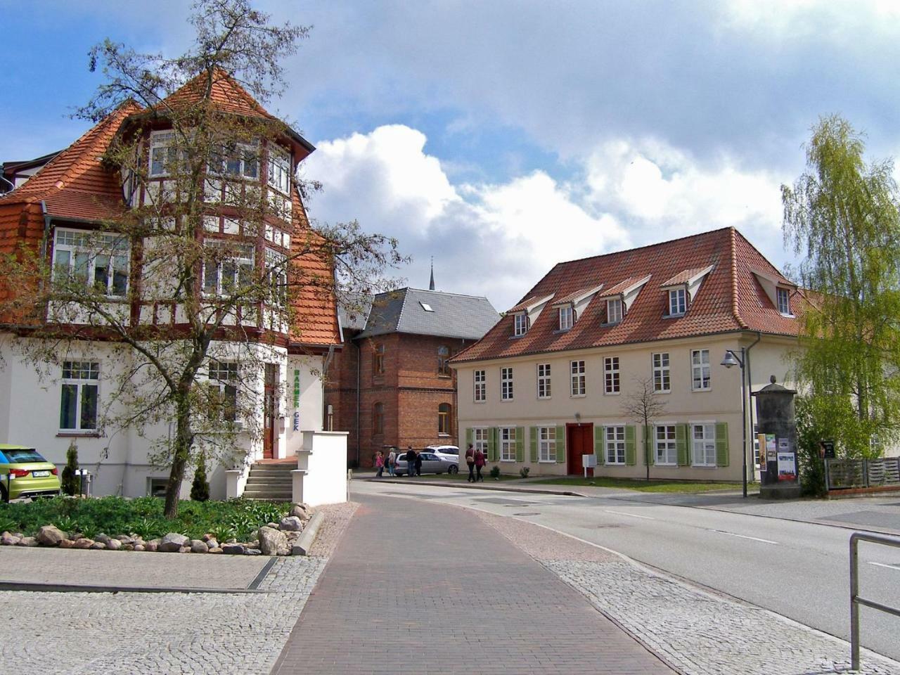 Holiday Apartment In Steffenshagen With Garden Exteriör bild